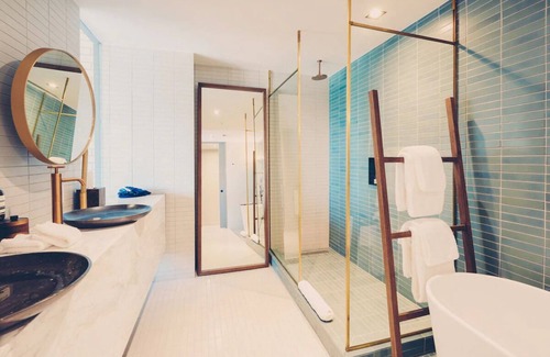 South River City Hotel | Congress Suite in the Heart of Austin’s South Congress