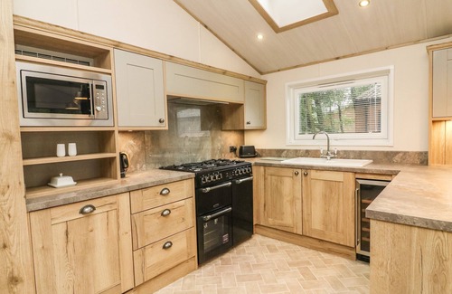 South Lakeland Leisure Village Cottage | Coniston View 9