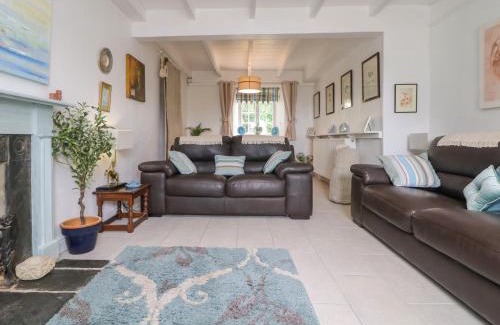 Saint Erth Praze House | Connie's Cottage