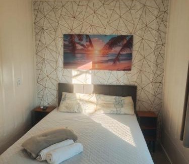 Meia Praia House | Conteiner Beira Mar Solar Analuz Prox Beto Carrero