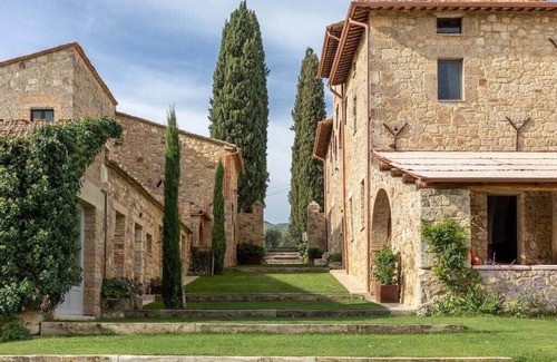 Sarteano Villa | Contemporary luxury villa in Tuscany