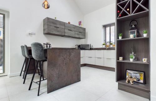 Middlesbrough House | Contemporary 2 bedroom eco home with a twist