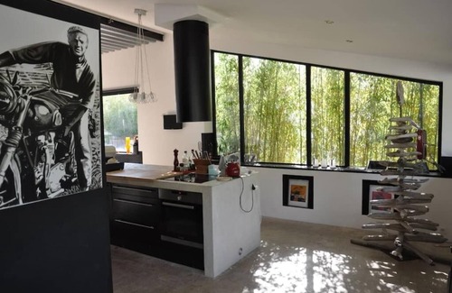Villetelle Villa | Contemporary 4-bedroom villa close to the beach