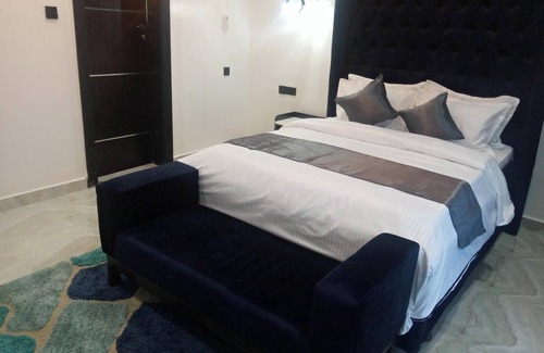 Akure Villa | Contemporary 4 Bedroom Home With VR Room and Starlink Internet