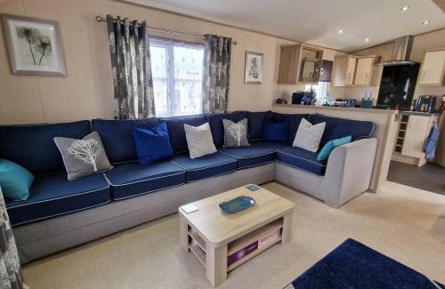 Barnstaple House | Contemporary home at Tarka Holiday Park Barnstaple