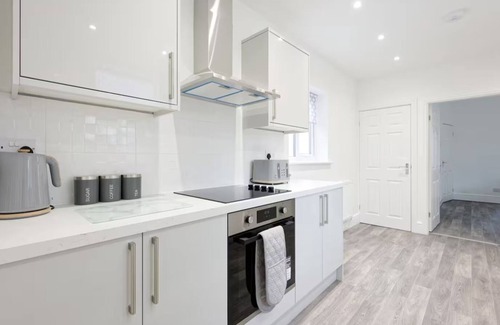 Wigan House | Contractors, Business, Leisure | FREE Parking