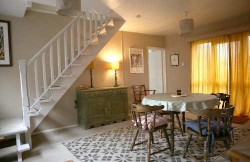 Longtown House | Convenient and stylish cottage