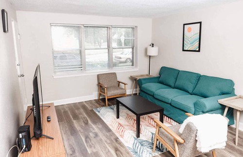 St. Louis Apartment | Convenient Apt W/shopping, Dining & Freeways