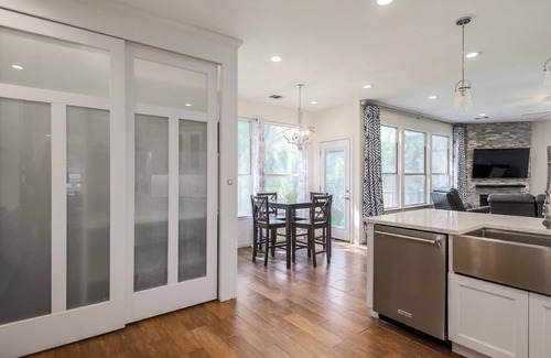 Woods Of Brushy Creek House | Convenient, comfortable suburban home backing up to walking trail