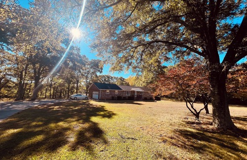 Greer House | Convenient Location-Private watch the sun come up over a beautiful pasture
