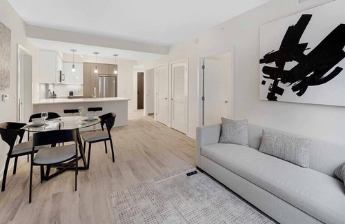 NoMa Hotel | Convenient NoMa Location | Unlimited Travel Options | Near Metro