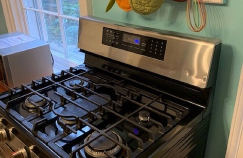 York Apartment | Convenient To Hershey, Lancaster County, Gettysburg & Pet-Friendly
