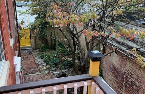 York Apartment | Convenient To Hershey, Lancaster County, Gettysburg & Pet-Friendly
