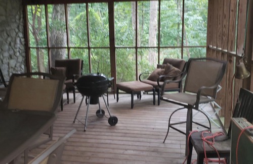 Counce House | Convenient to State Line Boat Ramp - Flintstone Cabin