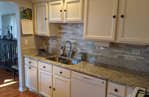 Itasca House | Conveniently located spacious townhome.