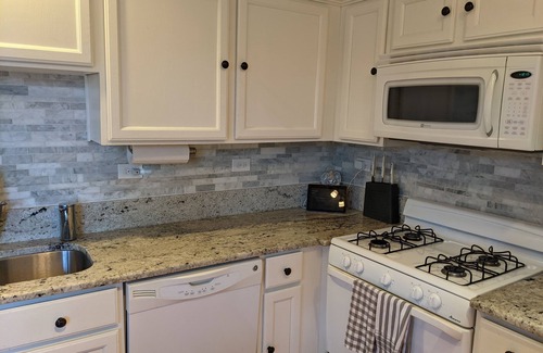 Itasca House | Conveniently located spacious townhome.
