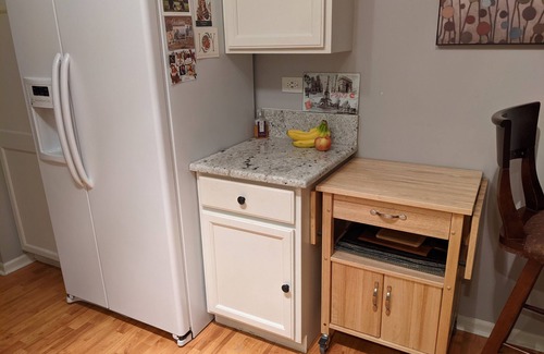 Itasca House | Conveniently located spacious townhome.