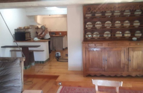 Paulinet House | CONVERTED BARN IN PEACEFUL COUNTRYSIDE