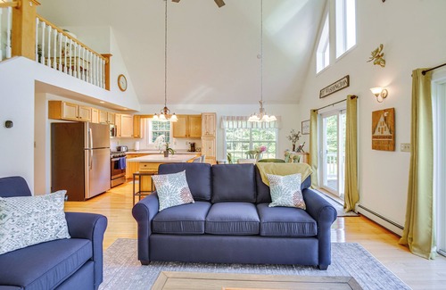 Madison House | Conway Home w/Game Room: 5 Private Beaches