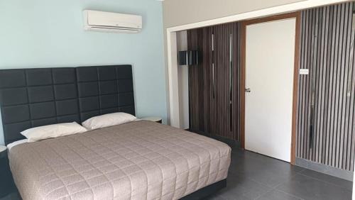Gilgandra Hotel | Cooee Motel