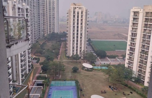 Gurugram Apartment | Cool 1-bedroom apartment in Gurugram