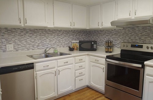 Arcadia Villa House | Cool in the Pool > Arcadia and Old Town Scottsdale 2BR 2BA