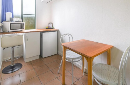 West Mackay Hotel | Cool Palms Motel