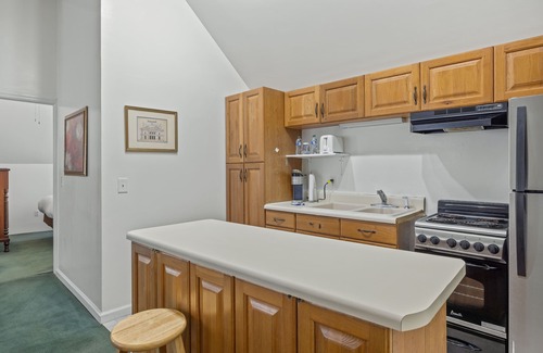 Historic Downtown Apalachicola Hotel | Coombs Inn & Suites