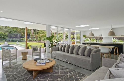 Avalon Beach House | 'COONANGA' Avalon, 3mins to Avalon Beach