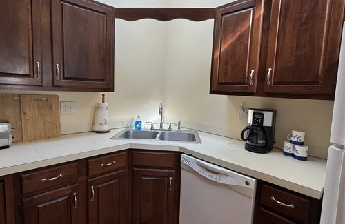 Cooperstown House | Cooperstown Cottage - 2 miles to Cooperstown Dreams park - with a pool!