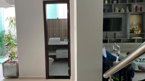 Canudos House | Cop 30 home with garden and lake