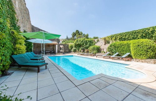 Tourouzelle House | Coquelicot-Luxury accommodation with heated pool & A/C in former vigneron estate
