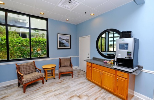 Myrtle Beach Apartment | Coral Beach Resort by Beach Vacations