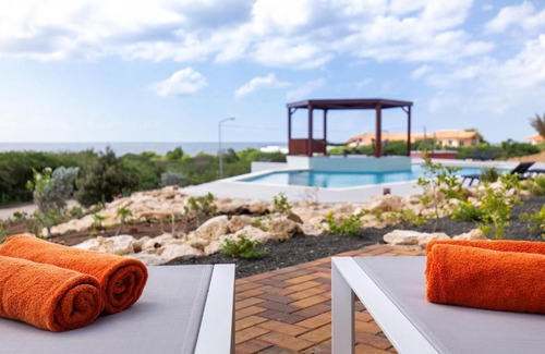 St. Marie Apartment | Coral Estate Ocean View Apartments