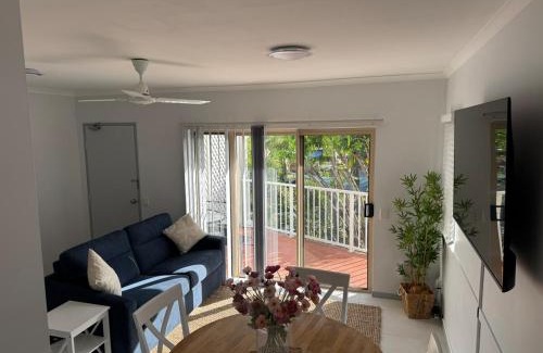 Holloways Beach Apartment | Coral Oasis - Cairns - Holloways Beach
