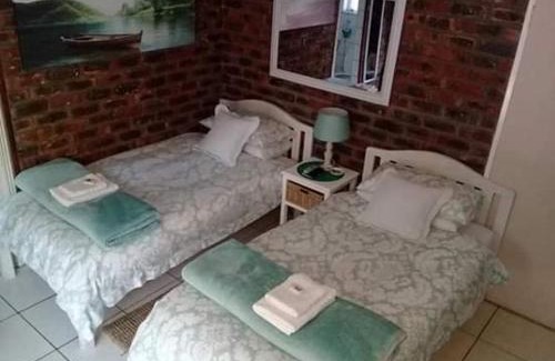 Worcester House | Coral Tree Guest Rooms