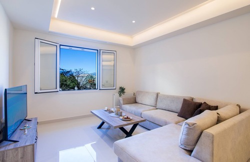 Old Town Apartment | Corfu White Apartment