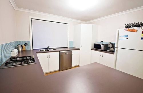 Dunsborough Cottage | Cormorant Cottage Garden Beach Abode w Game Room