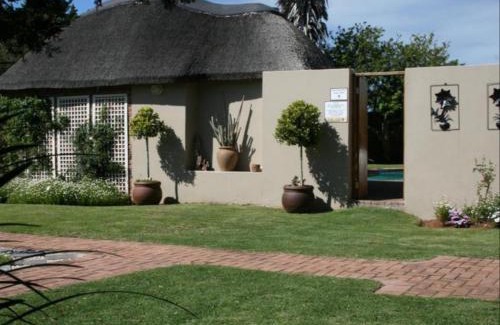 Summerstrand House | Corner House Accommodation