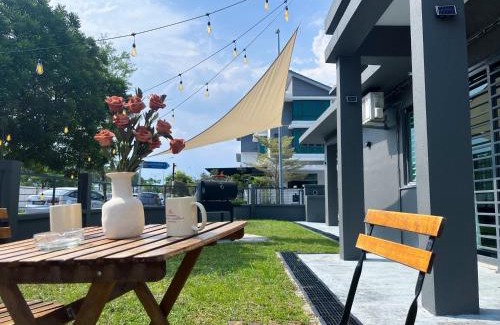 Puchong House | Corner House Puchong 18 pax BBQ Kid Friendly
