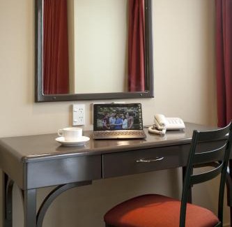 Palmerston North Hotel | Cornwall Motor Lodge