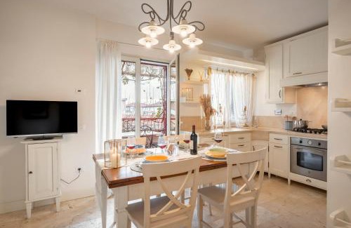 San Vincenzo Apartment | Corso Emanuele Apartments