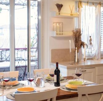 San Vincenzo Apartment | Corso Emanuele Apartments