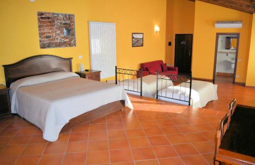 Trezzano sul Naviglio House | Corte Certosina