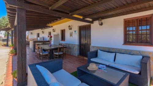 Rio Velez House | Cortijo Carmen de Vélez Vélez-Málaga by Ruralidays