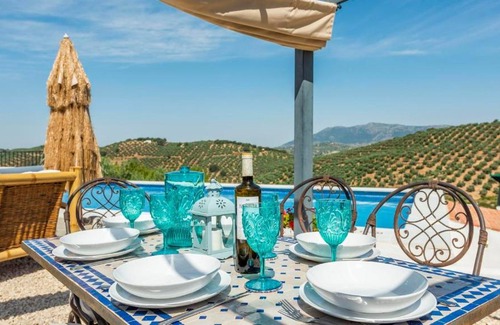 Algarinejo House | Cortijo Chaparro Algarinejo by Ruralidays