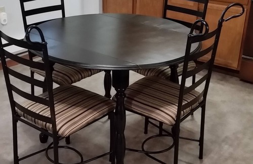 Brice Prairie House | Corto's Ona-Lakehouse Rental, LLC is a Lakefront Vacation Rental Home