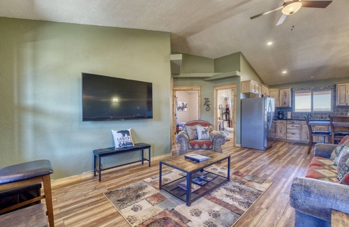 Kanab Cabin | ★ Cosmic Retreat ★ Arcade! Near Zion, Bryce, Best Friends, Lake Powell