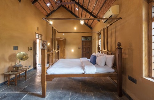 Aurangabad Villa | CosmicStays Rustic Elegance-Modern Wada Style Home