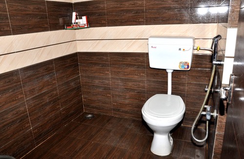 Kurnool Bed & Breakfast | Cosmopolitan Cultural Centre